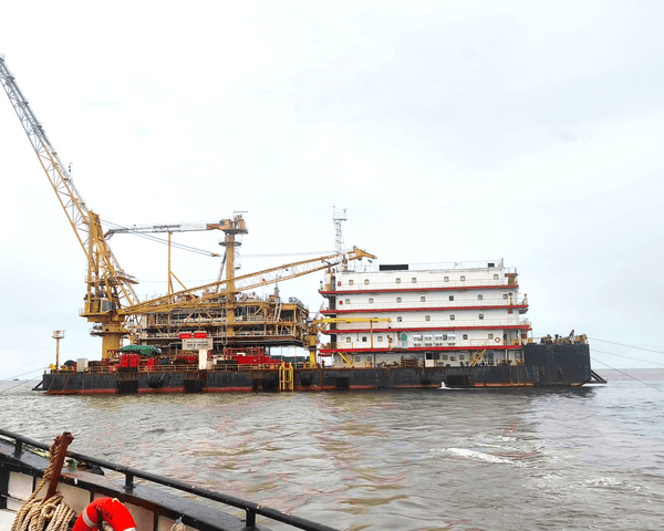 2014 Built 200 Passenger Accommodation Work Barge For Sale - 1 - ShipsTrading